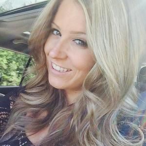 Meet your Posher, Josiane